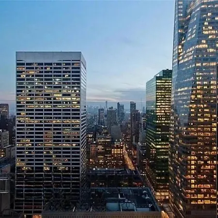 Beautiful 2Bd Apartment Near Times Square